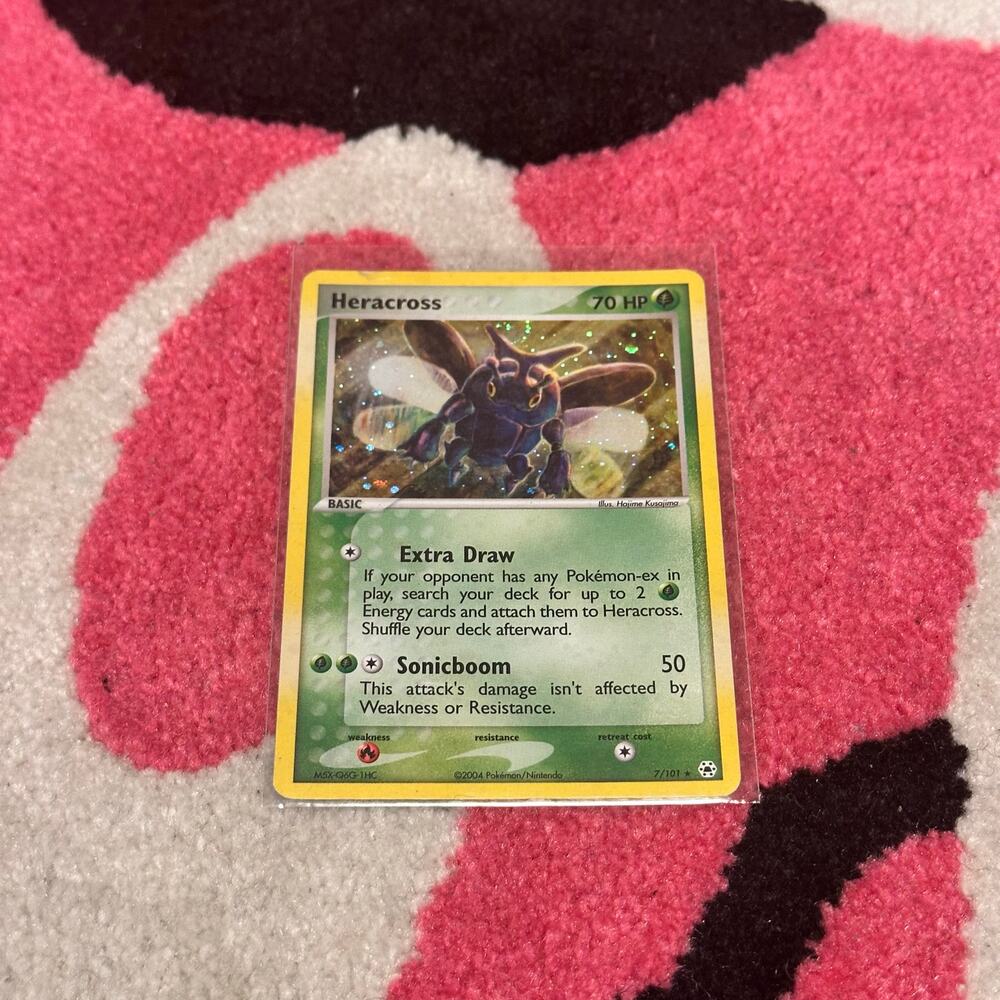 Heracross #7 – Pokémon EX Hidden Legends – Holo – Played